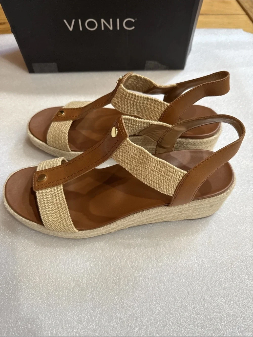 Vionic Calera Camel Leather Slingback Wedge Sandal Women's Size 12